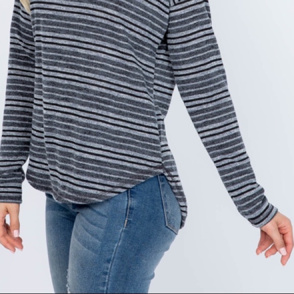 Gray & black long sleeve drop shoulder curved hem striped pullover top, NEW! - Picture 11 of 16